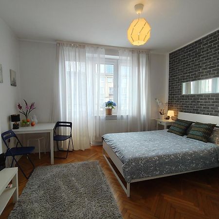 ורשה Central Studio Apartments מראה חיצוני תמונה